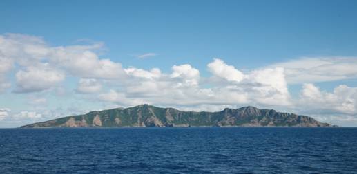 釣魚島正面全景照片.jpg